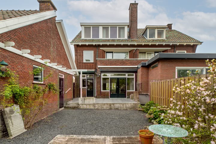 Foto 29 van De Mussetstraat 9