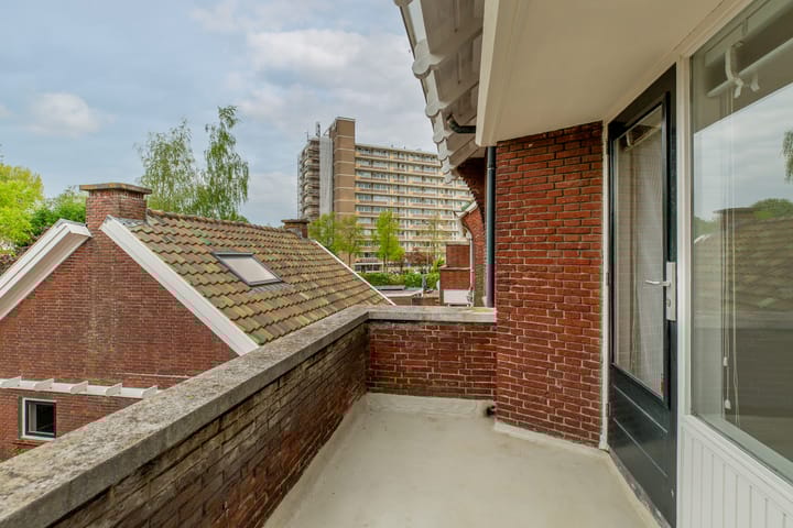 Foto 36 van De Mussetstraat 9