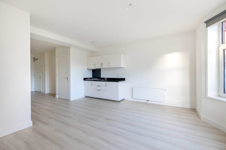 Foto 12 van Schoonderloostraat 155-B