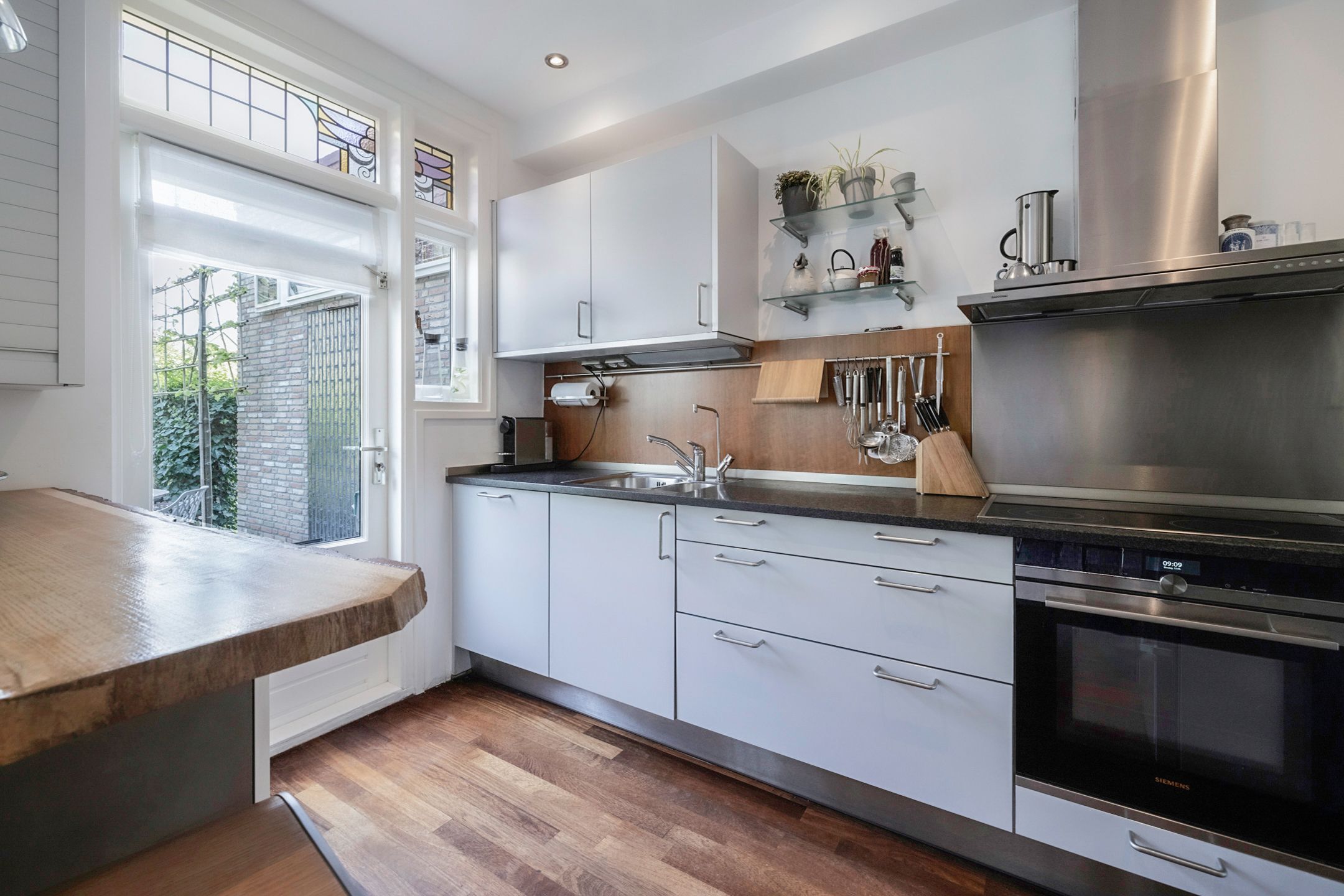 Photo 9 of Burgemeester Le Fèvre de Montignylaan 65