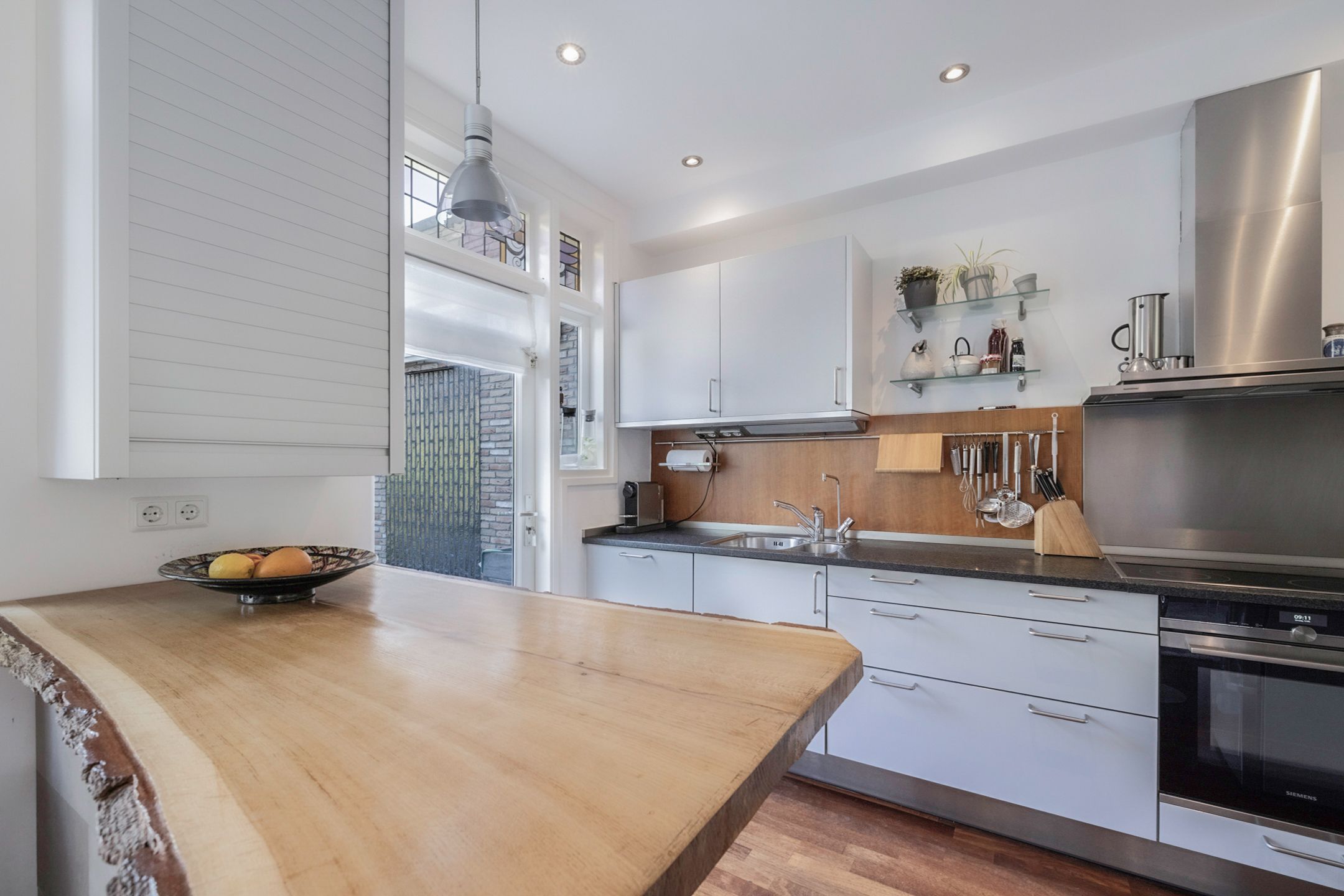 Photo 12 of Burgemeester Le Fèvre de Montignylaan 65