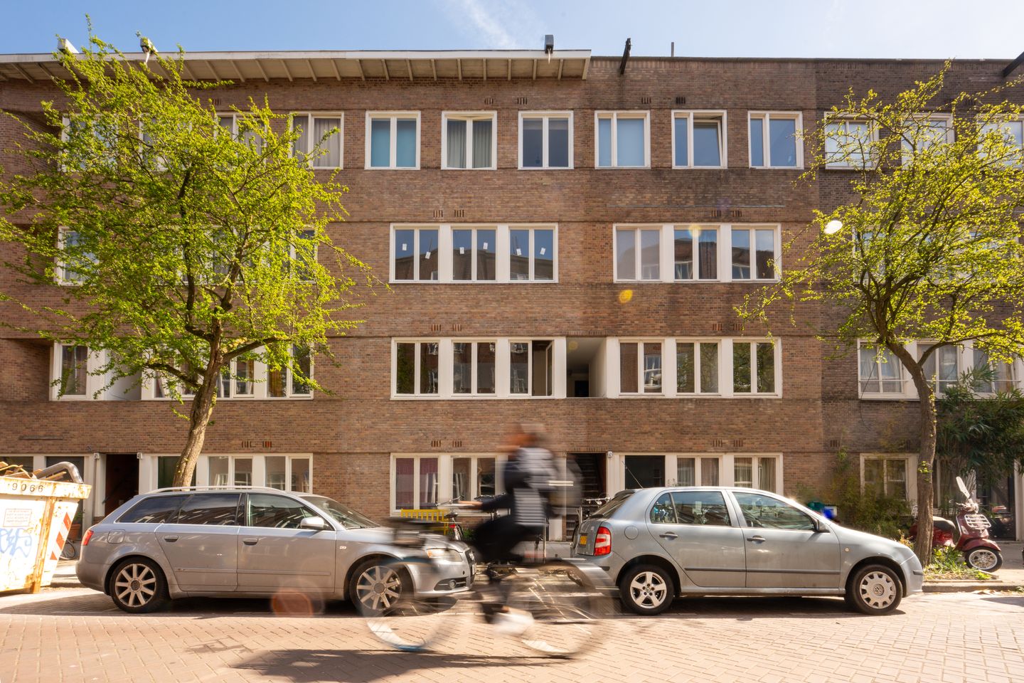 Photo 1 of Reinier Claeszenstraat 42-2