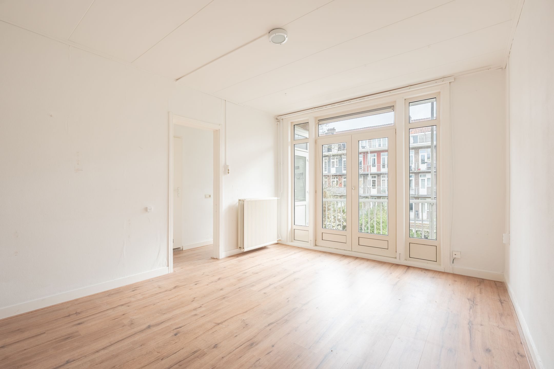 Photo 3 of Reinier Claeszenstraat 42-2