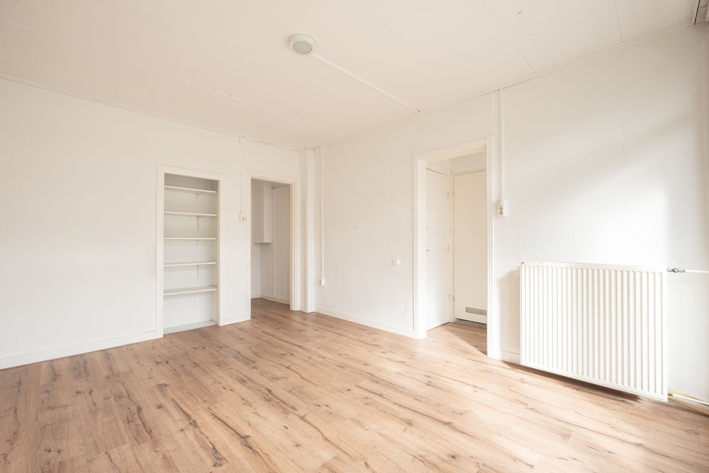 Photo 4 of Reinier Claeszenstraat 42-2