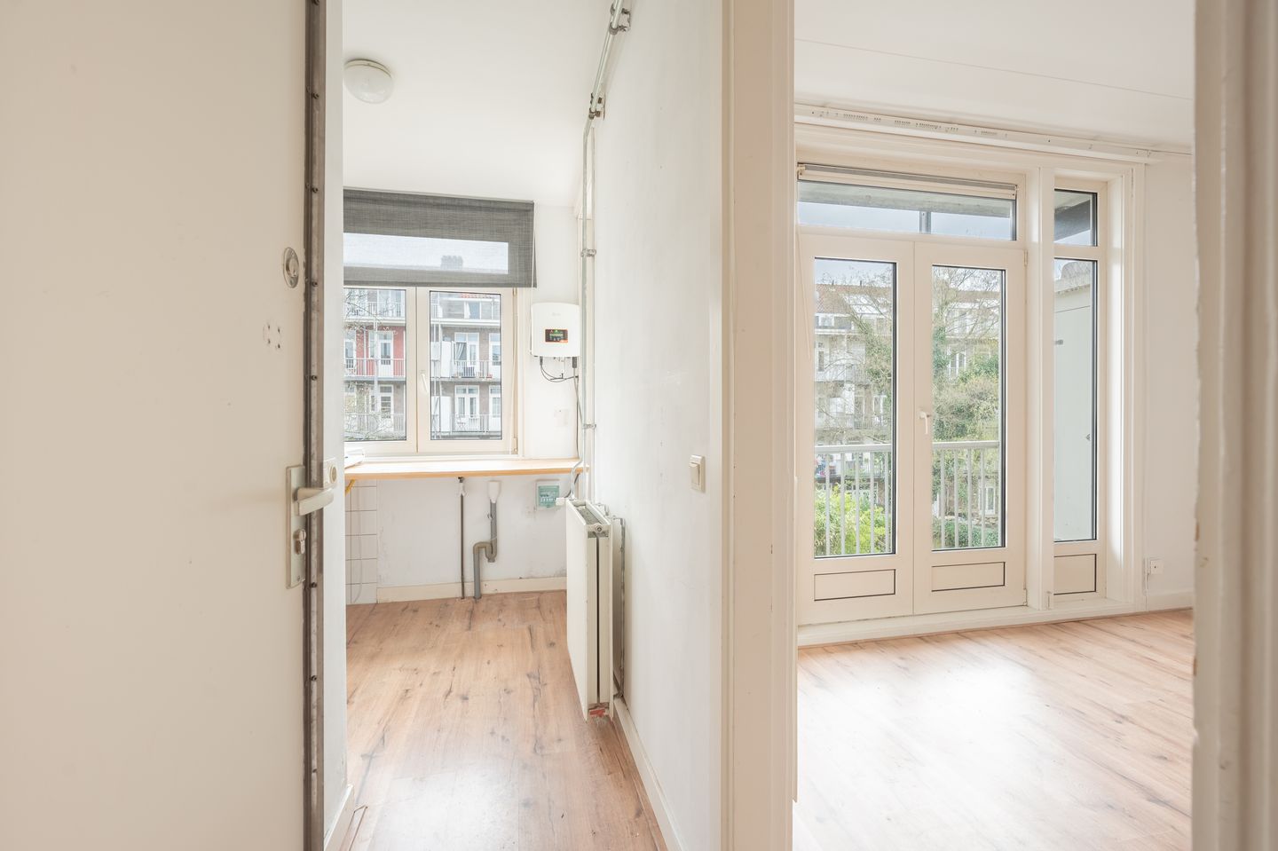 Photo 5 of Reinier Claeszenstraat 42-2