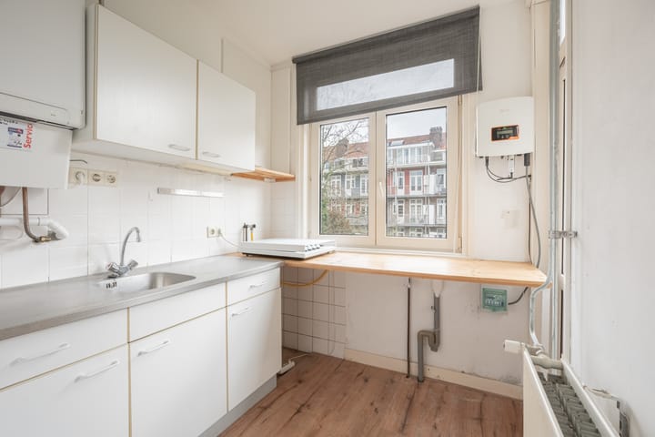 Photo 6 of Reinier Claeszenstraat 42-2