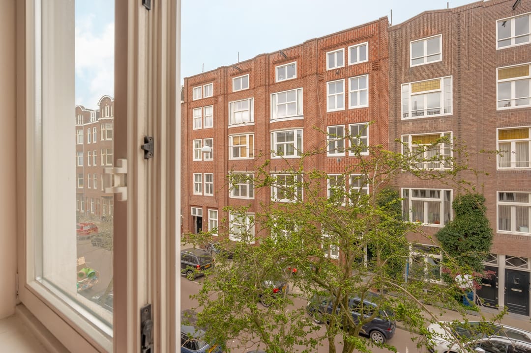 Photo 16 of Reinier Claeszenstraat 42-2
