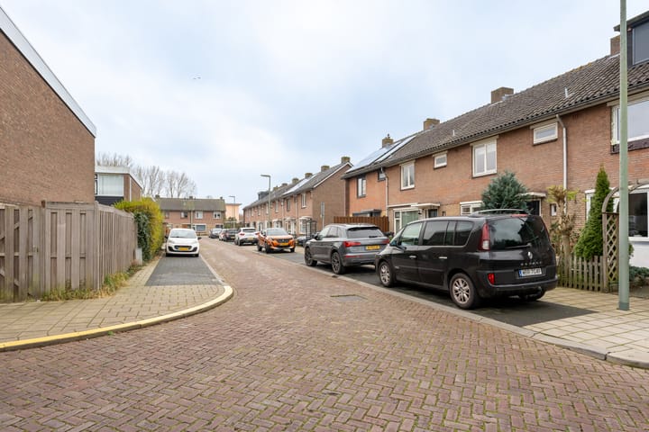 Foto 24 van Reggestraat 15