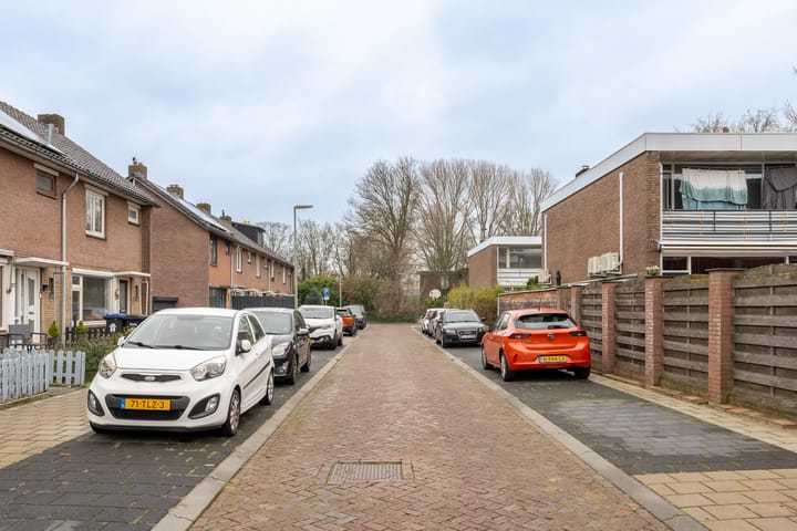 Foto 26 van Reggestraat 15