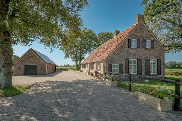 Foto 1 van Busselterweg 16