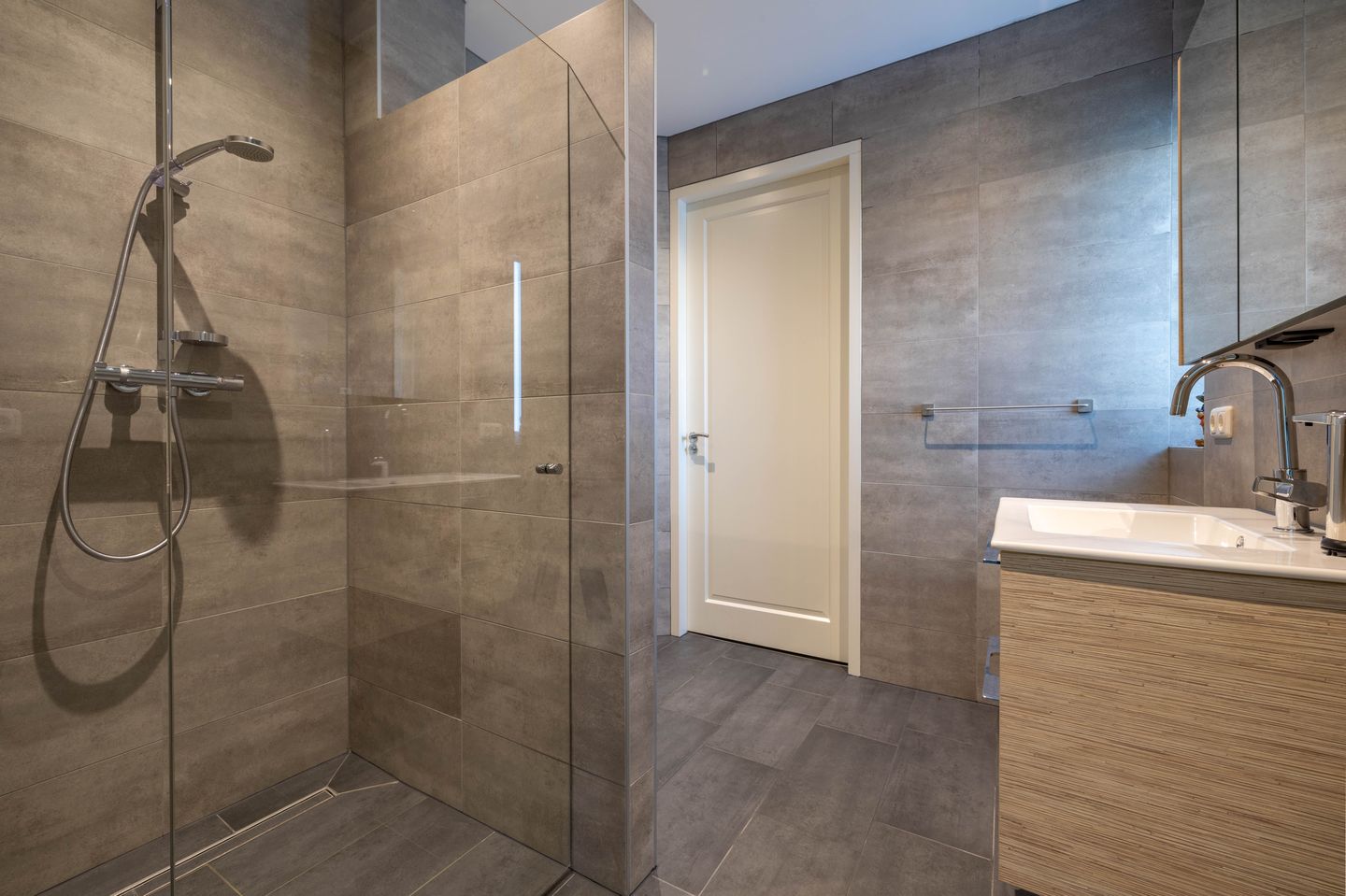 Foto 20 van Uiverstraat 2