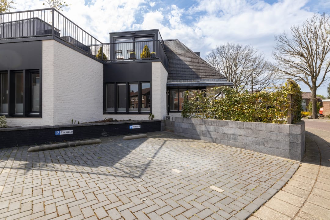 Foto 28 van Uiverstraat 2