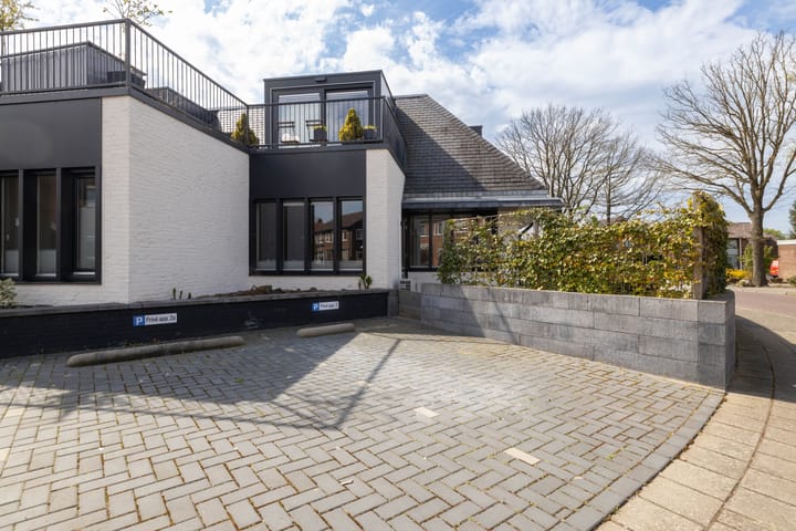 Foto 28 van Uiverstraat 2