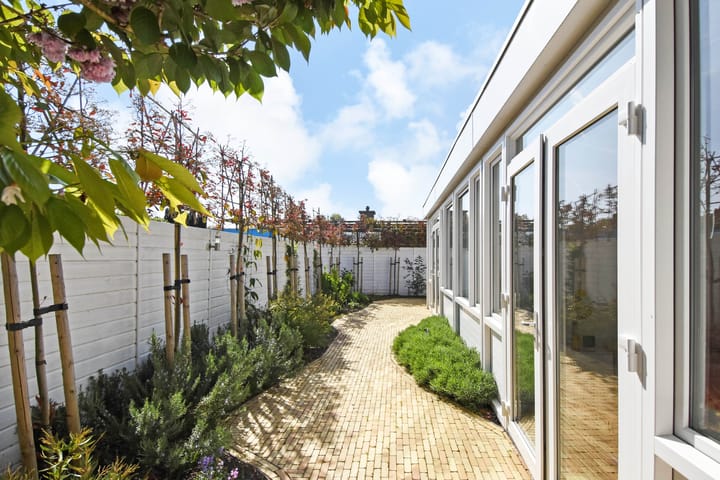 Foto 33 van Oostvoornelaan 26