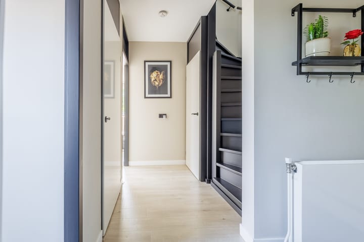 Photo 3 of Bakhuis 25