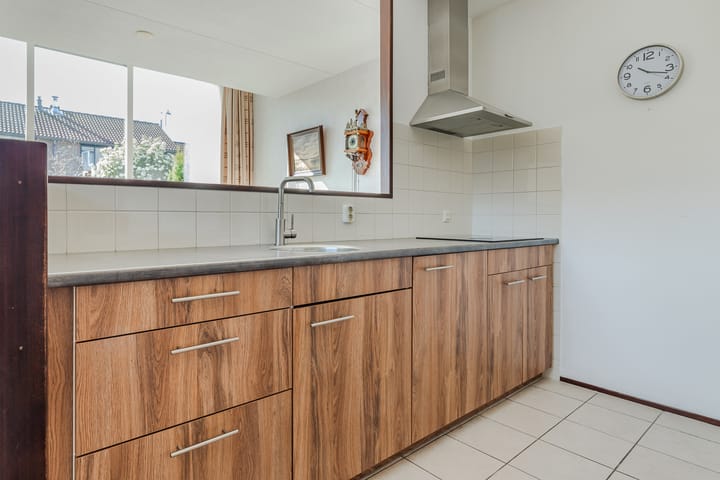 Foto 11 van Mandenmakerstraat 64