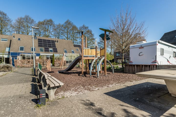 Foto 35 van Mandenmakerstraat 64