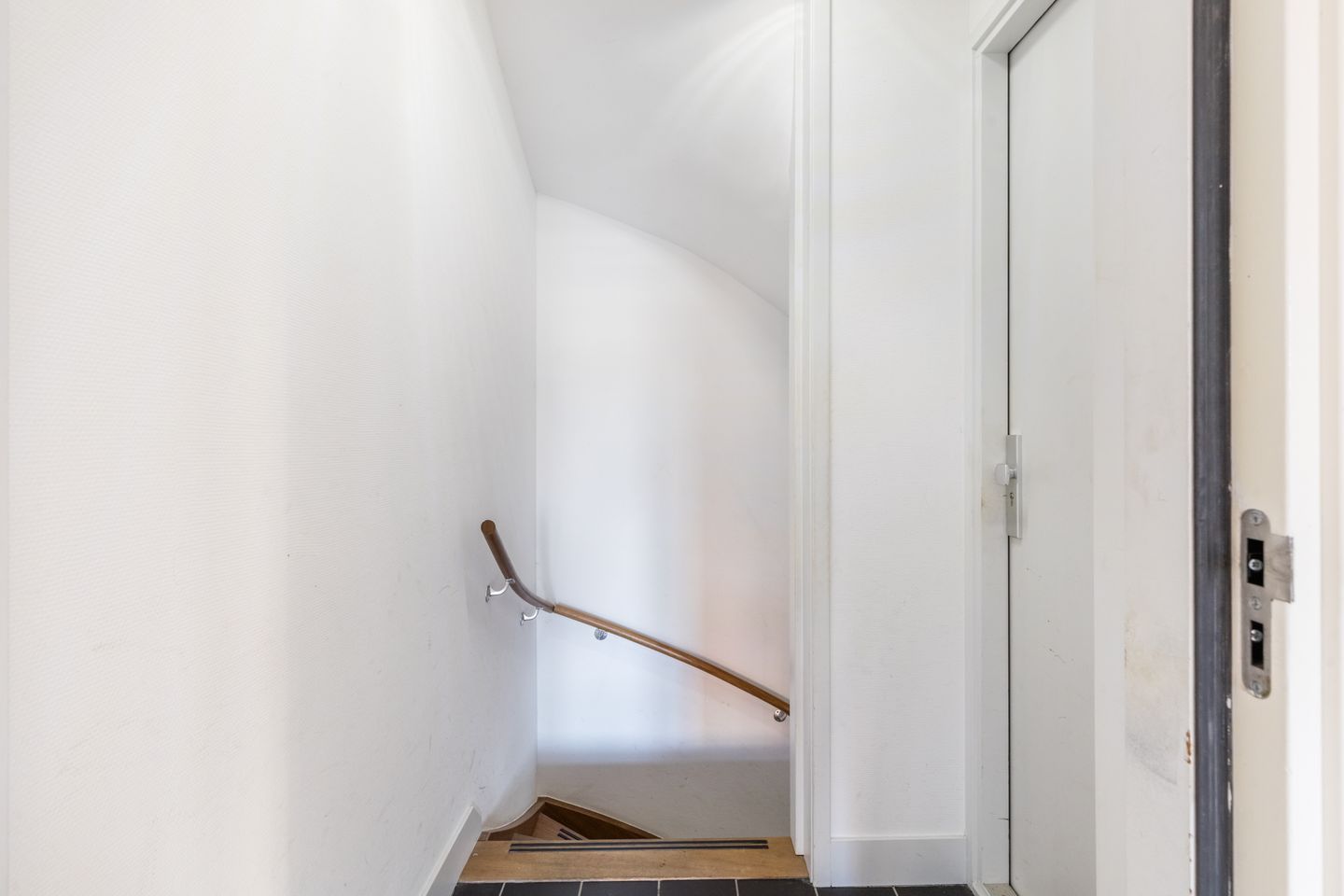 Foto 19 van Bakenesserstraat 24-D