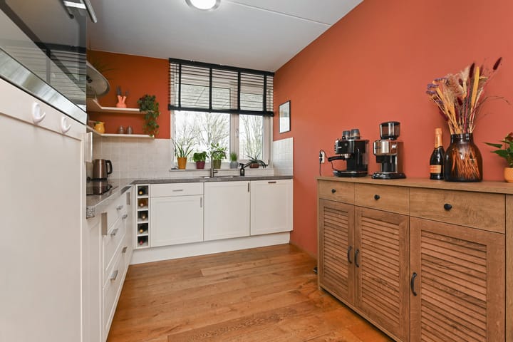 Foto 8 van Volendamlaan 1176