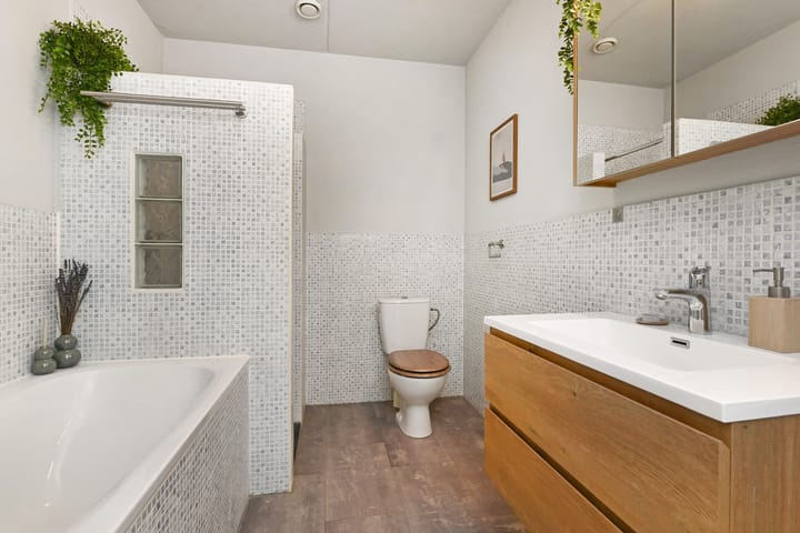 Foto 24 van Volendamlaan 1176