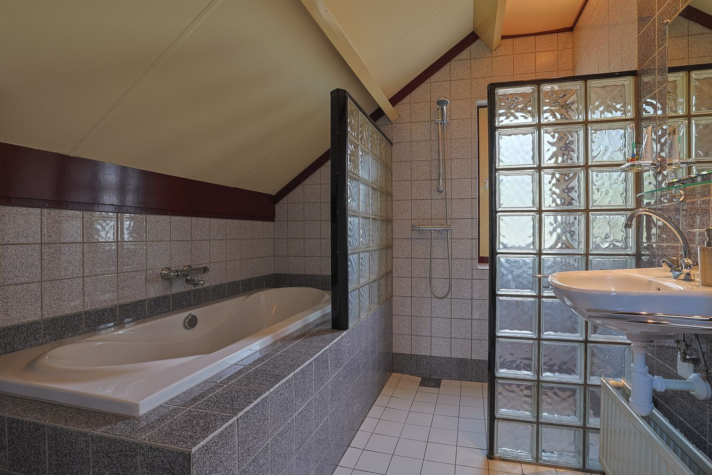 Foto 20 van Ceintuurbaan 58-A