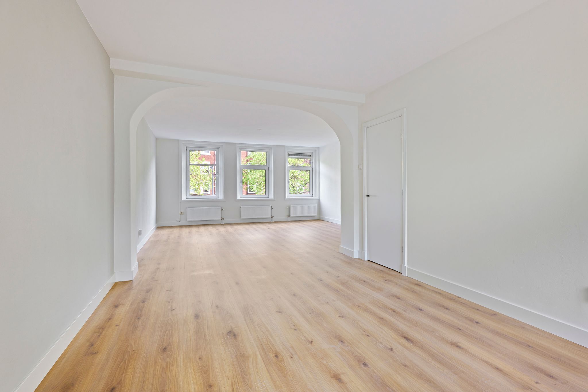 Photo 12 of Jan van Galenstraat 89-1