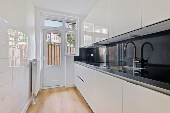 Foto 22 van Jan van Galenstraat 89-1