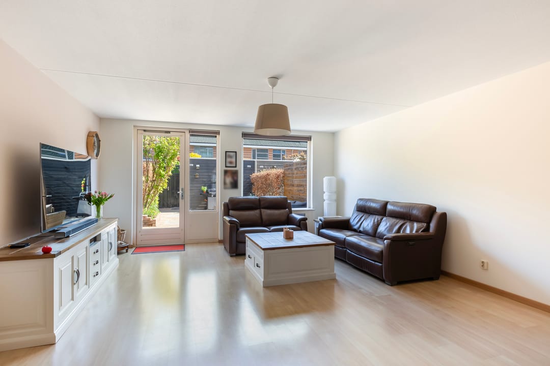 Foto 2 van Peter van Anrooylaan 10