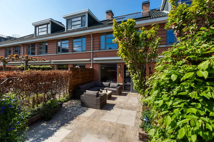 Foto 12 van Peter van Anrooylaan 10