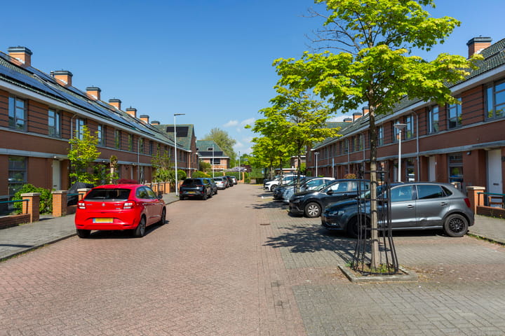 Foto 44 van Peter van Anrooylaan 10