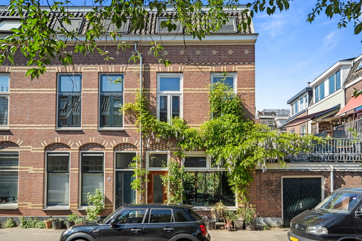 Valkstraat 24