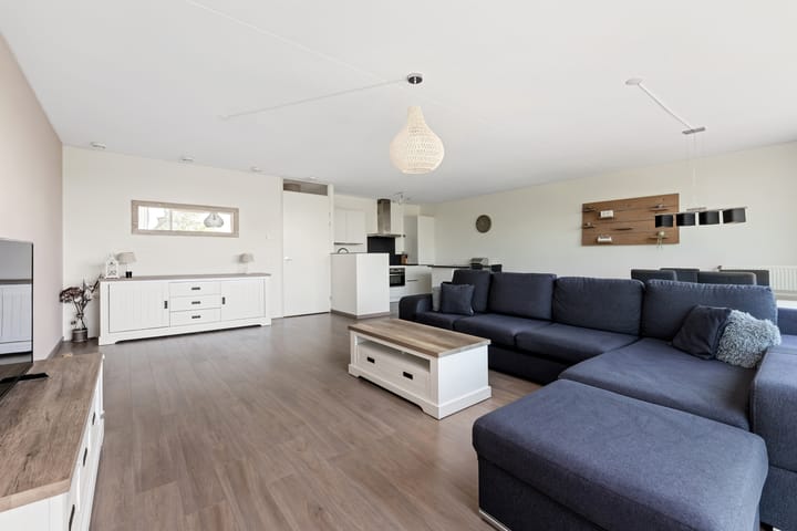 Photo 13 of Buizerdhof 387