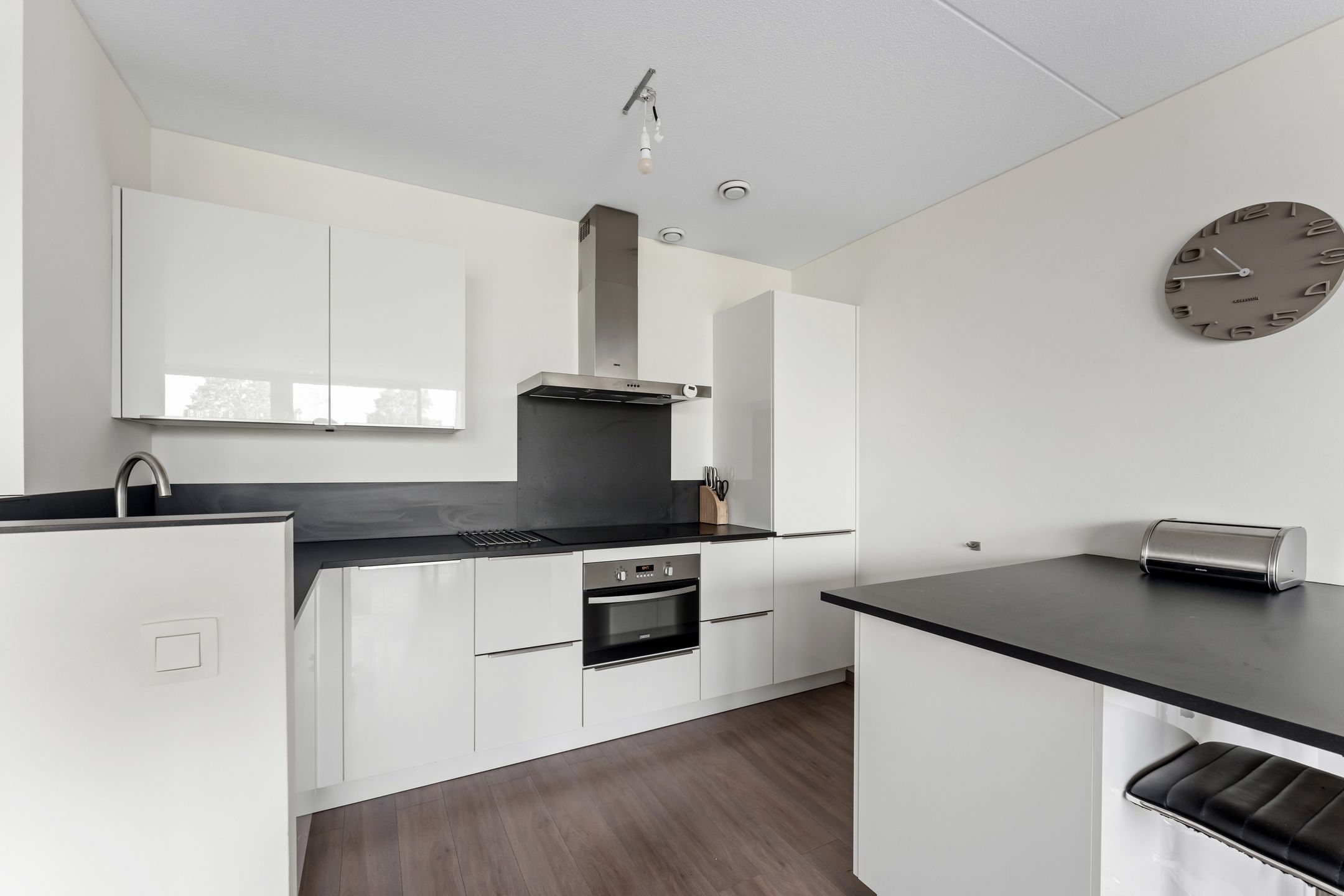 Photo 18 of Buizerdhof 387