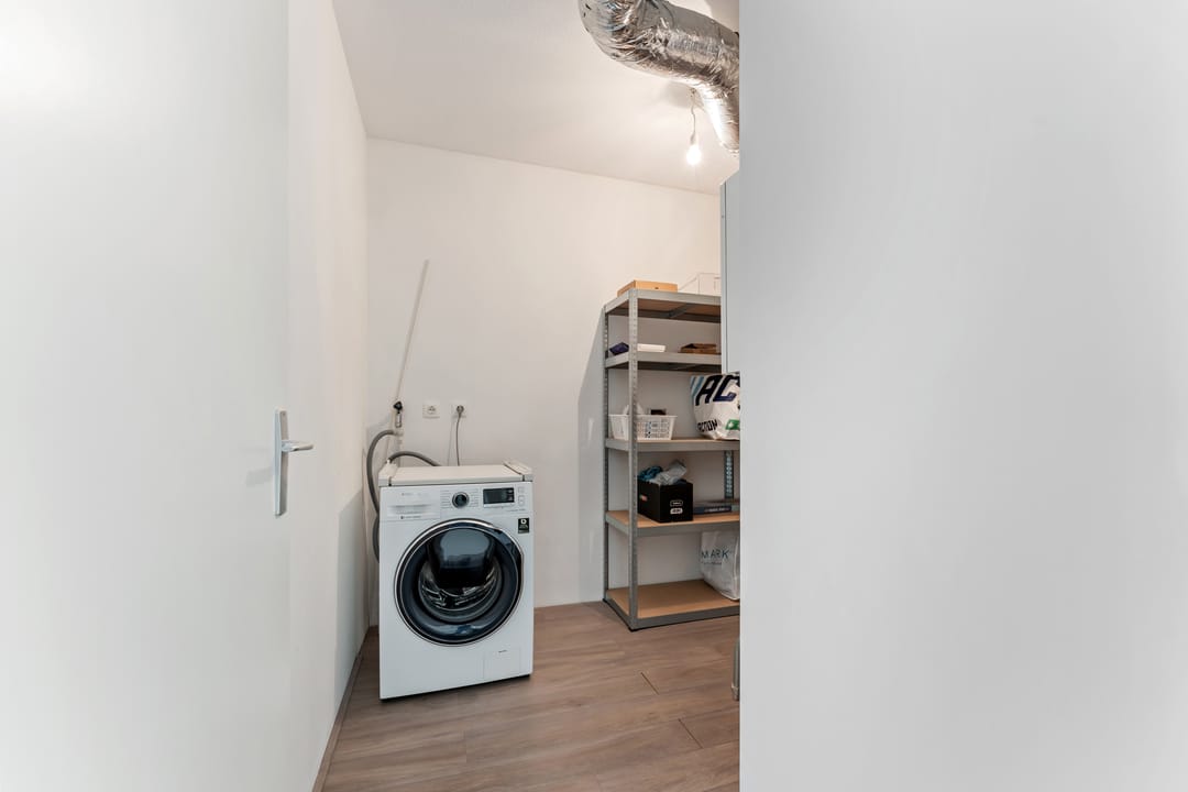 Photo 31 of Buizerdhof 387