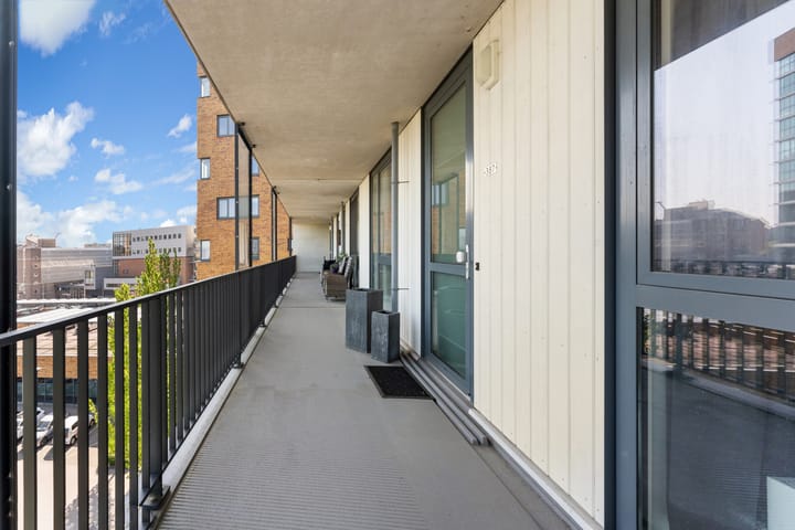 Photo 34 of Buizerdhof 387