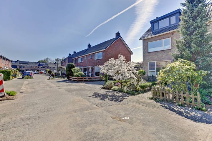 Foto 2 van van Blarcumlaan 25