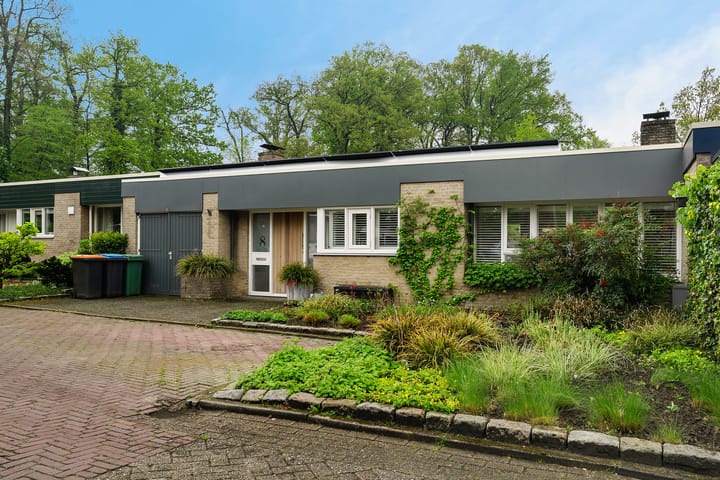 S.N. Menkostraat 8