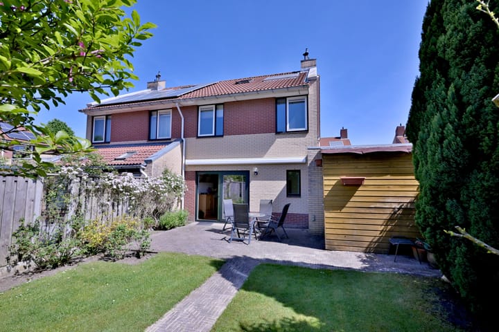 Foto 23 van Mart Stamstraat 4