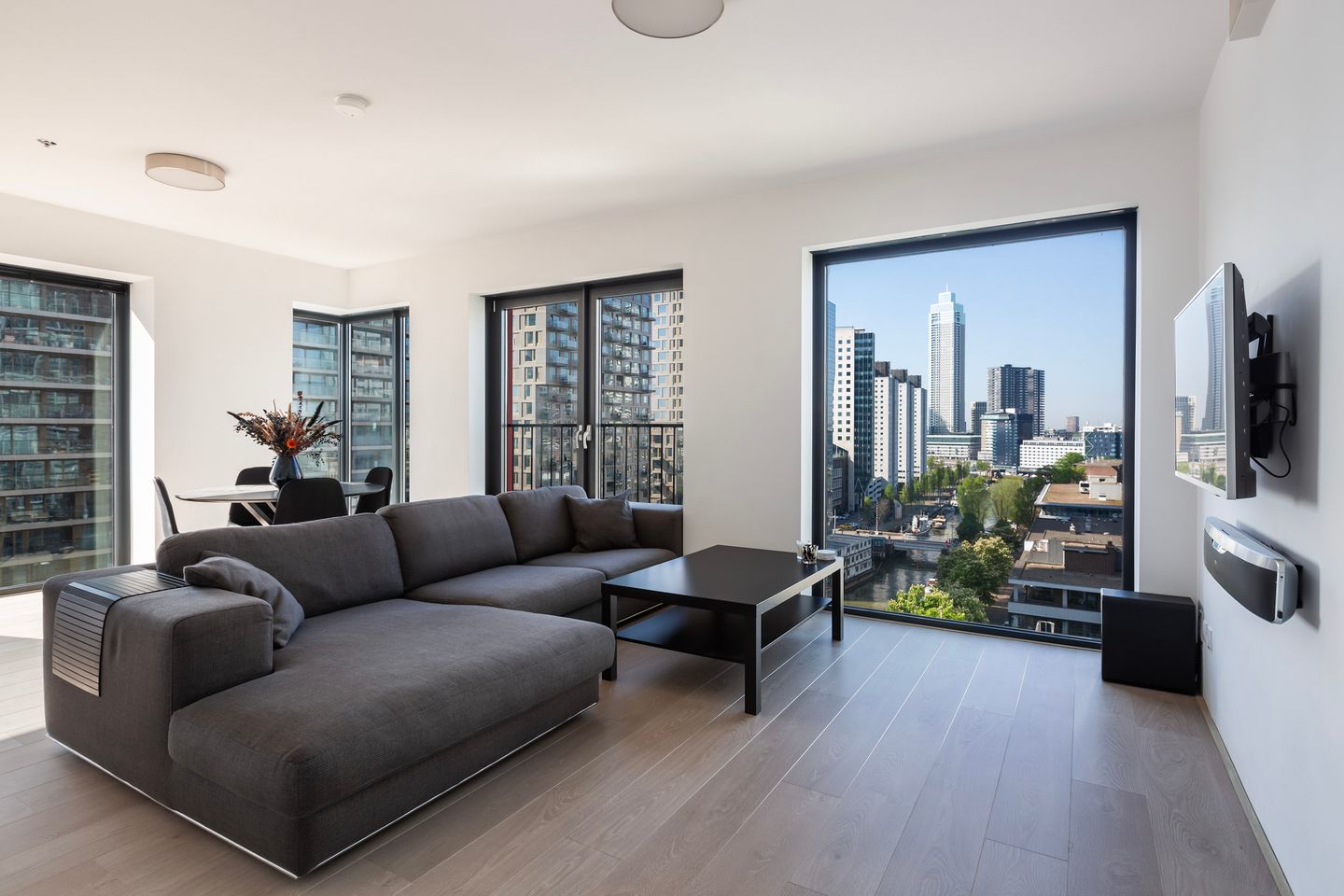 Foto 1 van Wijnbrugstraat 132