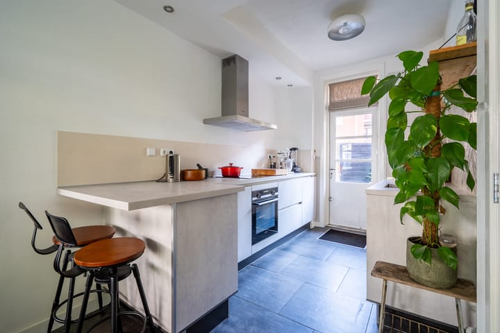 Foto 2 van Ambonstraat 25