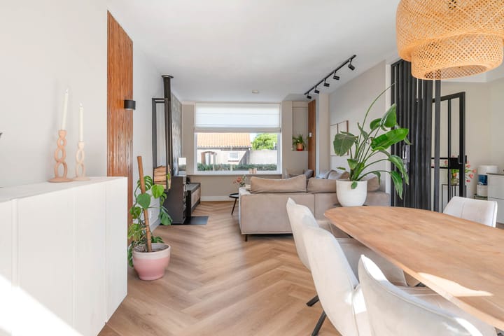 Photo 15 of Surinamestraat 24