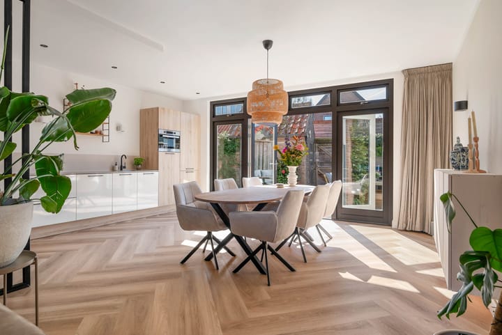 Photo 18 of Surinamestraat 24