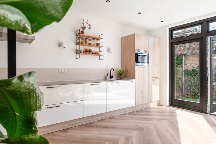 Photo 19 of Surinamestraat 24