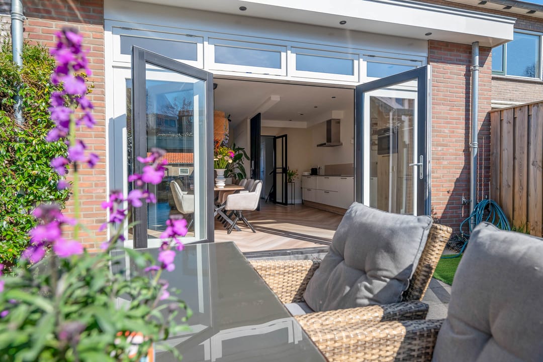 Foto 23 van Surinamestraat 24