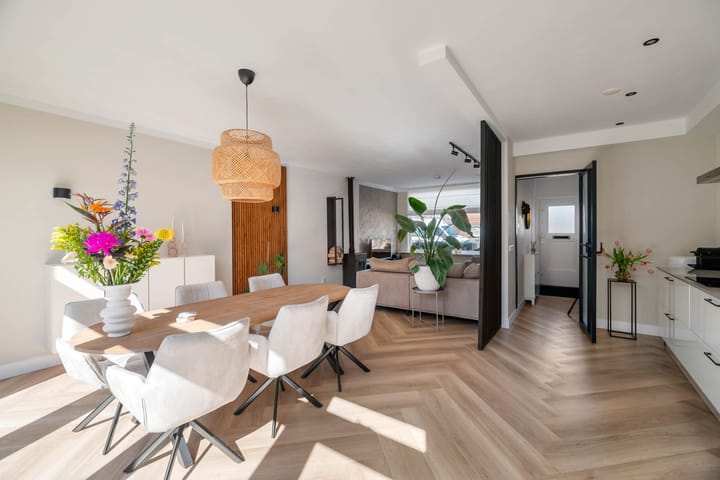 Photo 26 of Surinamestraat 24