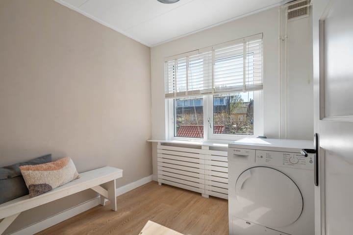 Photo 33 of Surinamestraat 24