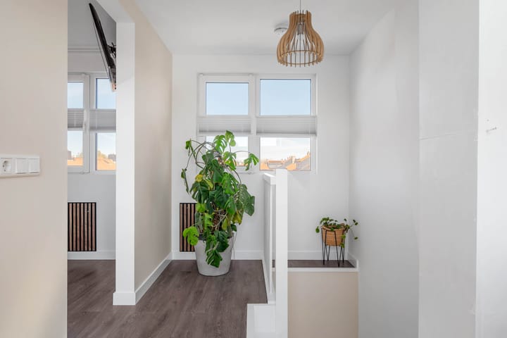 Photo 35 of Surinamestraat 24