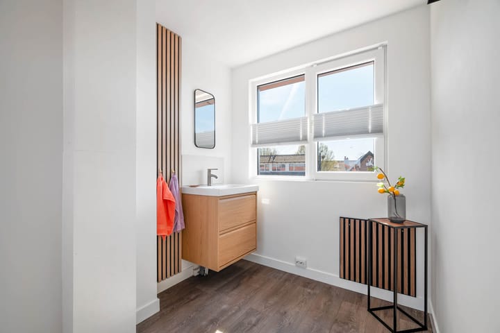 Photo 36 of Surinamestraat 24