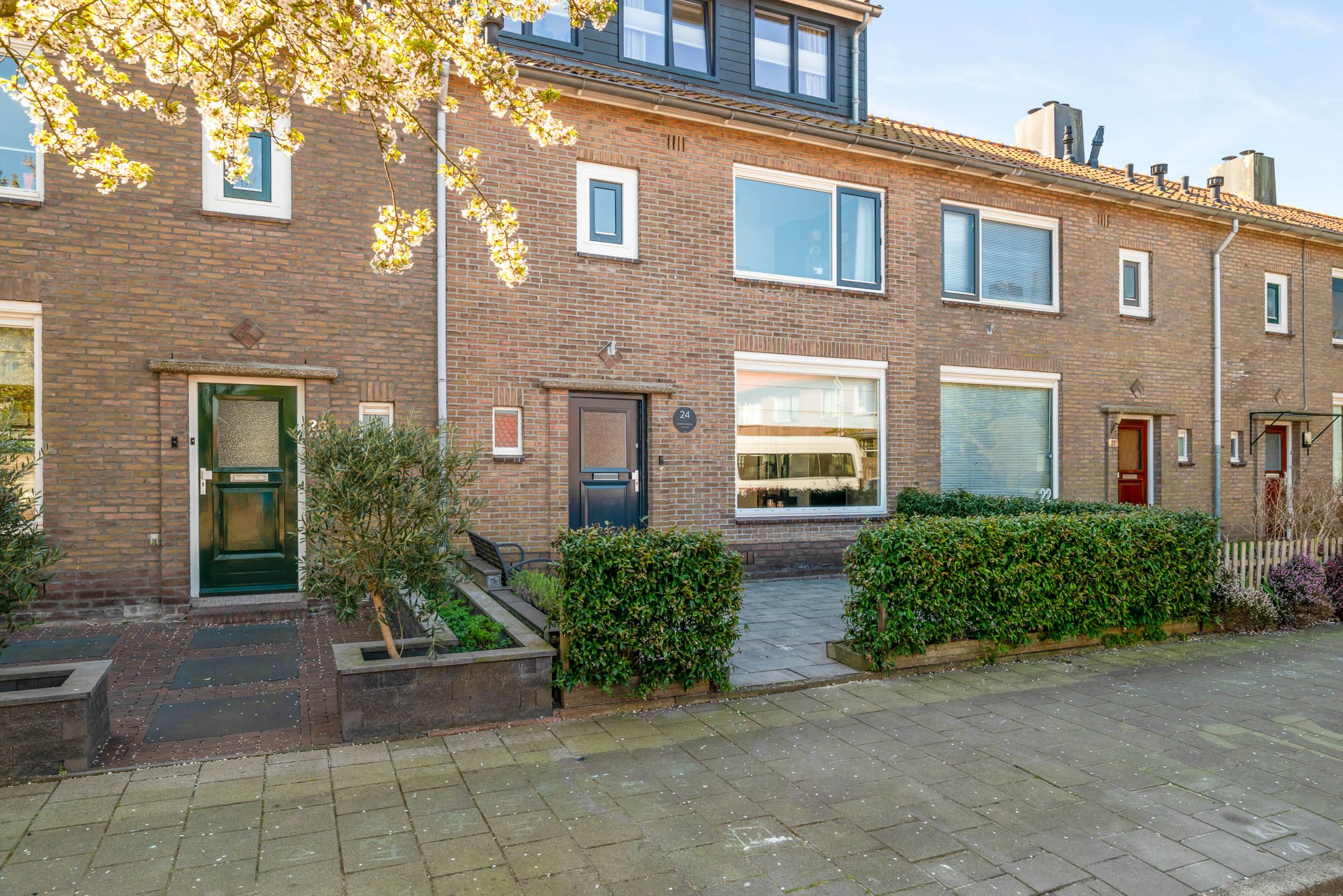 Foto 42 van Surinamestraat 24