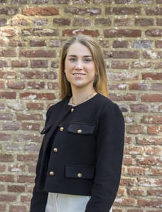 Romée Königs - Real Estate Agent